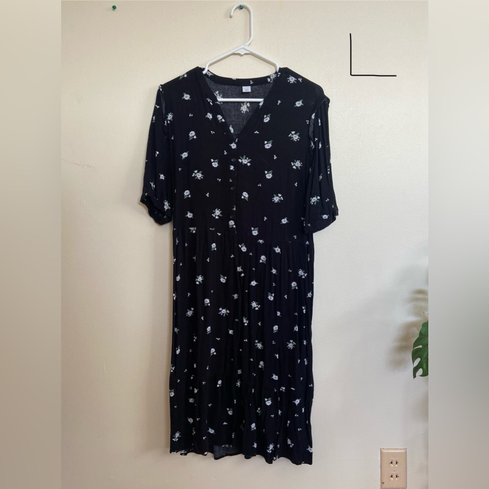 Old navy floral black and white dress